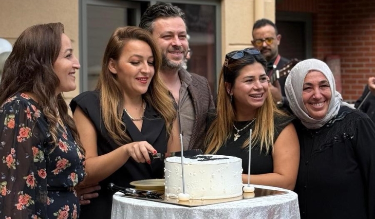 d9ef71cd-0cf7-4a2d-a9cb-a82a5054126a