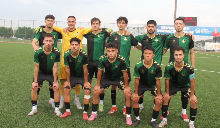 Sakaryaspor ikinci yarıda açıldı 3-0