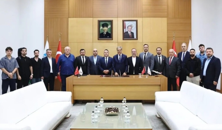 Sakarya Rizeliler Derneği’nden Başkan Alemdar ve Başkan Işıksu’ya ziyaret