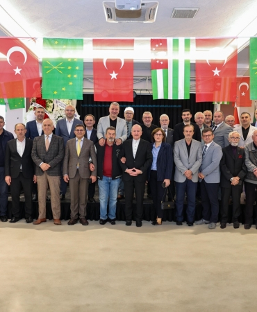 thumbnail_1000790404