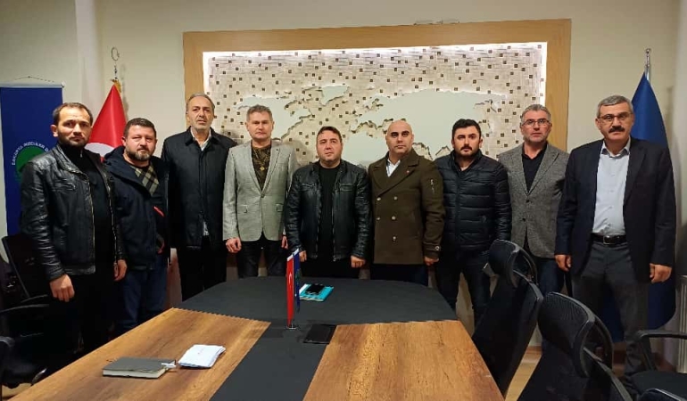 Akif Yener’den Sakarya Rizeliler Derneği’ne anlamlı ziyaret