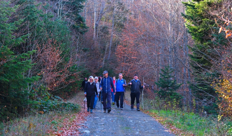 Sonbaharın büyüleyici renkleri arasında 14 kilometrelik unutulmaz rota