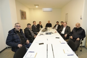 3808b91ce1a44de090bd00cdf657c802985fc4bb6fbd41818abaefc524defff8