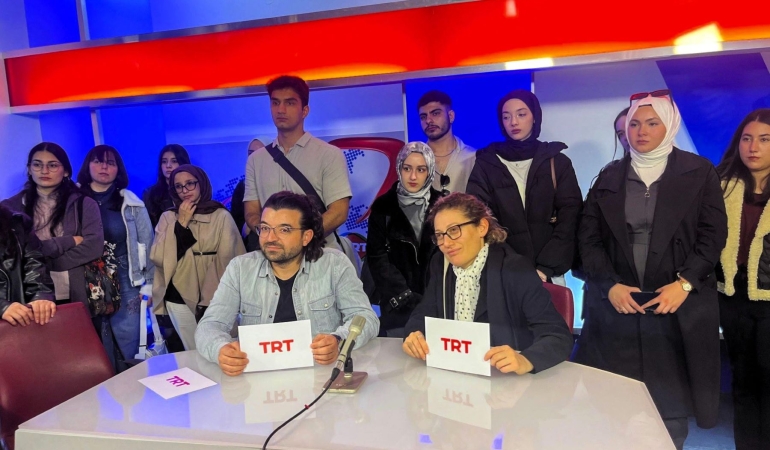 SUBÜ’nün 8 öğrenci topluluğuna ÜNİDES desteği