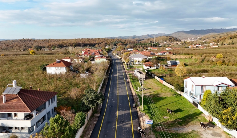 Büyükşehir Hendek’te 20 kilometrelik asfalt çalışmasını tamamladı