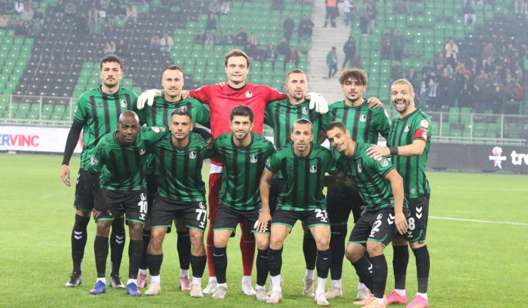 Sakaryaspor 10 Kişiyle Direndi, Ümraniyespor’la 1-1 Berabere Kaldı