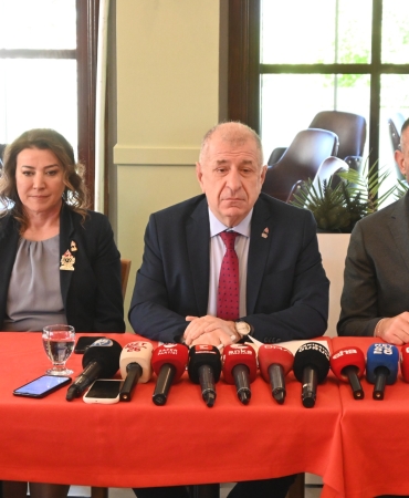 Prof. Dr. Ümit Özdağ,