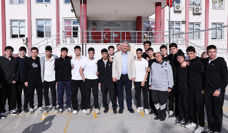 Başkan Çelik Öğrencilerle: Gelecek Serdivan’da Şekilleniyor