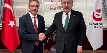 thumbnail_BAŞKAN ŞENOL DİNÇ GENEL BAŞKAN DESTİCİ’Yİ ZİYARET ETTİ (1)