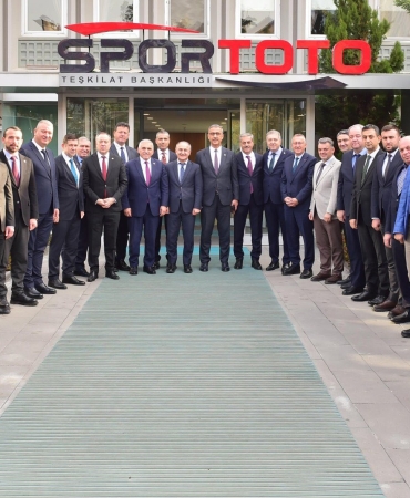 597983190_1878925419382300_4752517649405976185_n