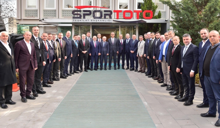 597983190_1878925419382300_4752517649405976185_n