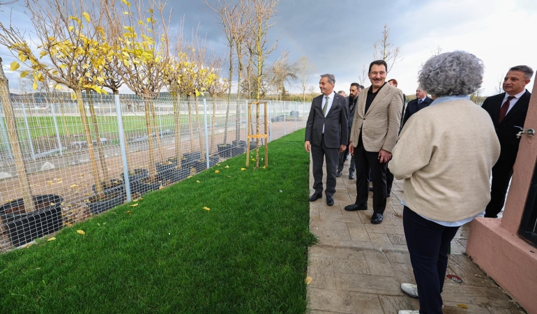 Genel Başkan Yardımcısı Yavuz, Türkiye’nin en kapsamlı projesini yerinde inceledi  “Sokak Hayvanları Doğal Yaşam Kampüsü ile Sakarya’mız yine bir ilke imza attı”