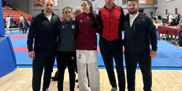 937a57b8-4af0-416c-9947-2983de5c47f0