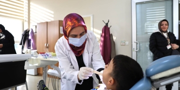 ERENLER BELEDİYESİ SAĞLIK VE AİLE DESTEK HİZMETLERİ YIL BOYUNCA BİNLERCE VATANDAŞA ULAŞTI (1)