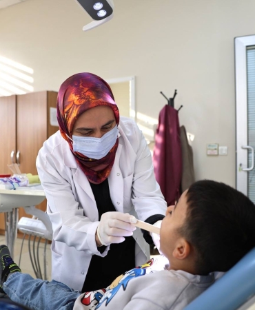 ERENLER BELEDİYESİ SAĞLIK VE AİLE DESTEK HİZMETLERİ YIL BOYUNCA BİNLERCE VATANDAŞA ULAŞTI (1)