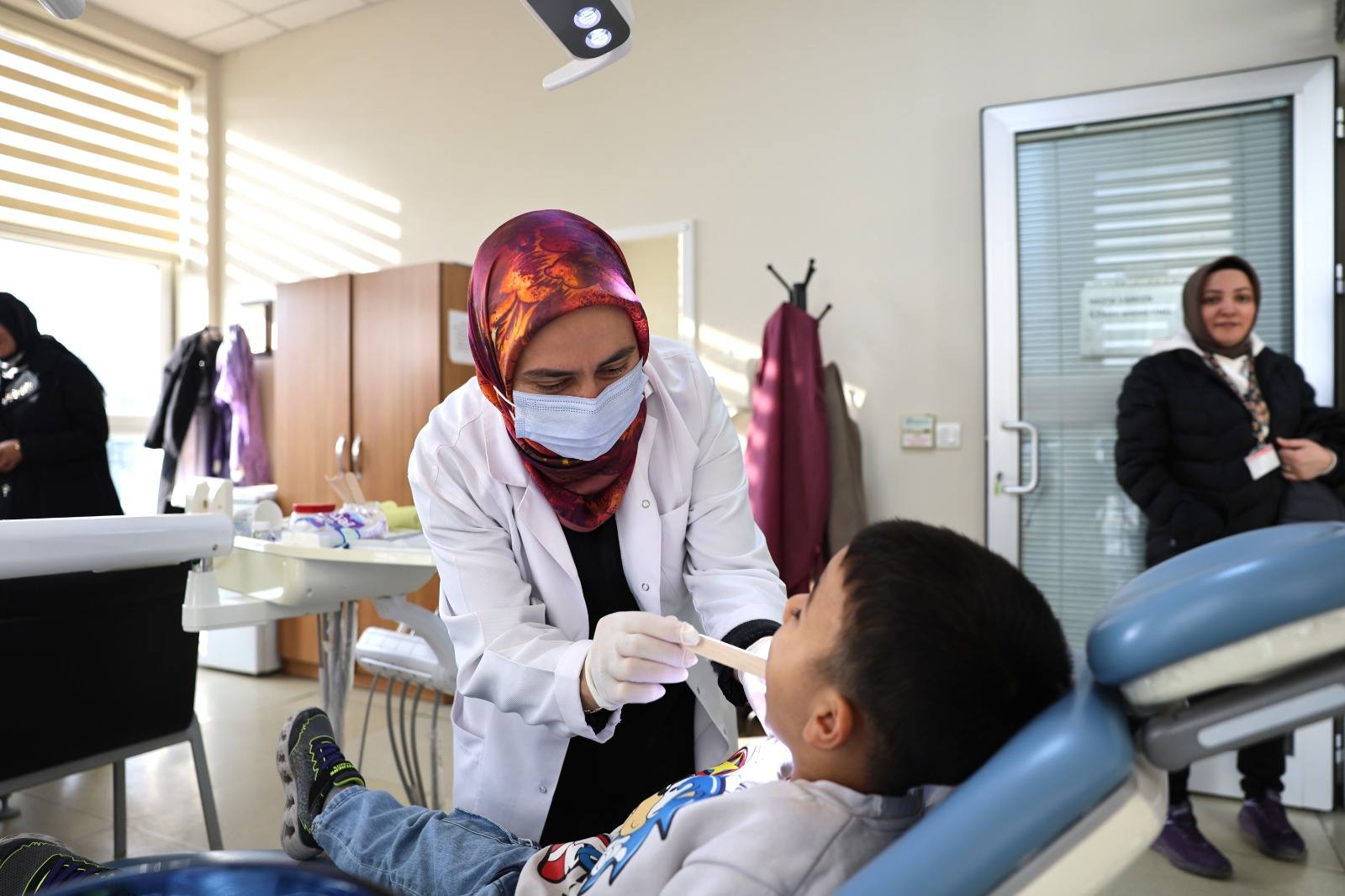 ERENLER BELEDİYESİ SAĞLIK VE AİLE DESTEK HİZMETLERİ YIL BOYUNCA BİNLERCE VATANDAŞA ULAŞTI (1)