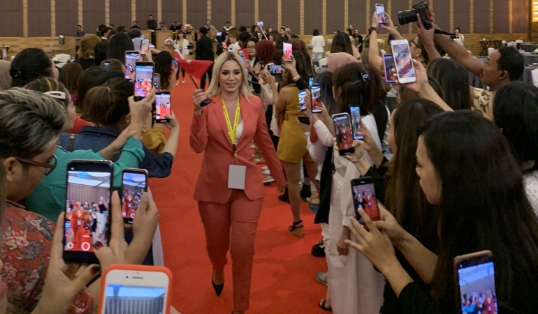 TÜRKİYE GÜZELLİK VE KOZMETİK SEKTÖRÜNÜN STRATEJİK ANALİZİ: ÜÇ BÜYÜK ŞEHİR EKSENİNDE BİR RÖPORTAJ VE İNCELEME DOSYASI (2024-2025)