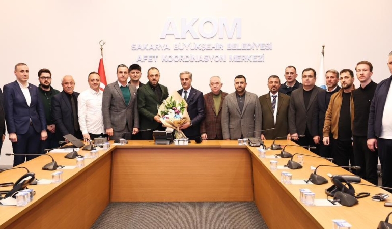 Yusuf Alemdar, Sakaryaspor’un yeni yönetimine başarılar diledi: