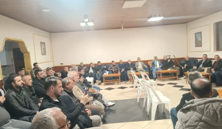 Sakarya Erzurumlular Derneği’nde Aşıklar Gecesi büyük ilgi gördü