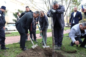 thumbnail_BAŞKAN ŞENOL DİNÇ “DAHA YEŞİL BİR ERENLER İÇİN ÇALIŞIYORUZ” (2)