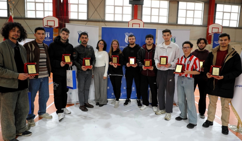 Üniversiteler arası turnuva başarıları ödüllendirildi