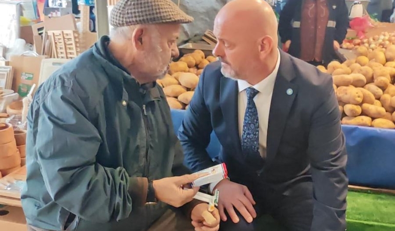 “Bir dokunup bin ah işitiyoruz”