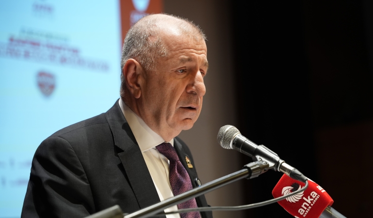 “SAĞLIK BAKANLIĞI TARİKAT VE CEMAATLERİN DENETİMİ ALTINDA”