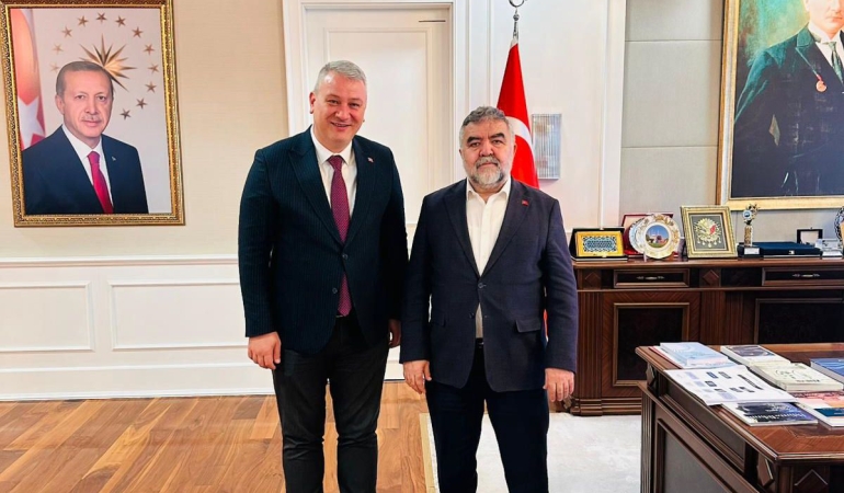 Başkan Çelik’ten Ankara Temasları: Serdivan Devlet Hastanesi’ne Ek Hizmet Binası Geliyor