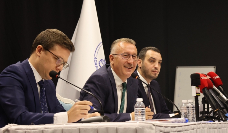 Adapazarı’nda Yılın İlk Meclisi Toplandı  Asla Yılmadan Çalışmaya Devam