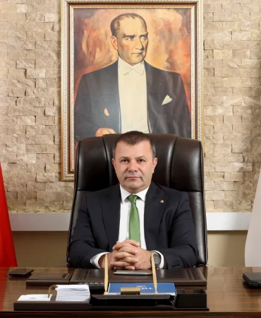 sakarya-ticaret-borsasi-yonetim-kurulu-baskani-mustafa-genc-2025-yili-findik-sezonuna-iliskin-degerlendirmelerde-bulundu-1768468734-9