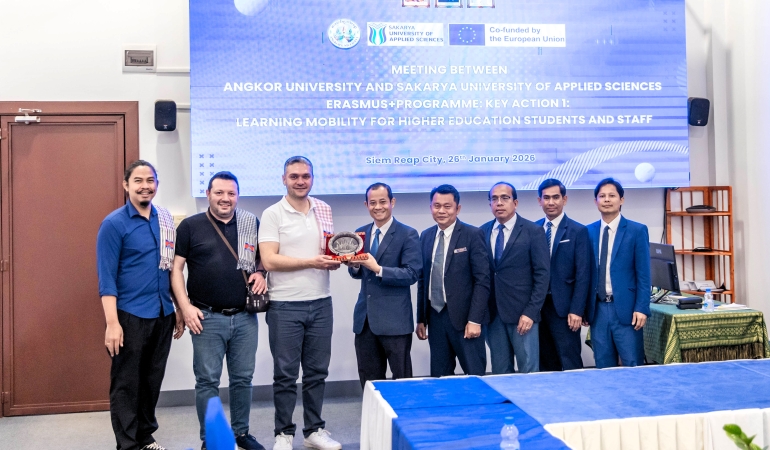 SUBÜ’den Kamboçya’ya iş birliği ziyareti