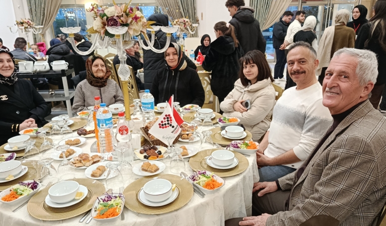 1b16dc79-f368-4fc9-bc1c-d5e2bf7d4803