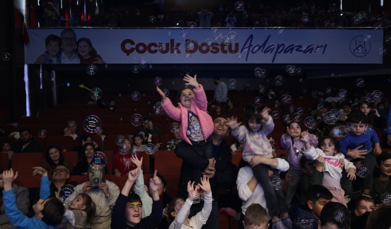 Çocuk Dostu Adapazarı  Çocuk Şenliği Büyük Coşkuyla Tamamlandı