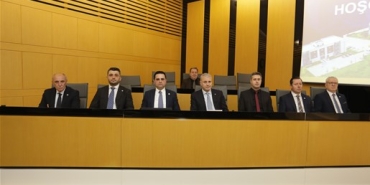 4c9dcc5eb9204761ab765a05d1828f37dbc7cec386fc4bd69c763c6bda995dd9