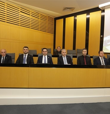 4c9dcc5eb9204761ab765a05d1828f37dbc7cec386fc4bd69c763c6bda995dd9