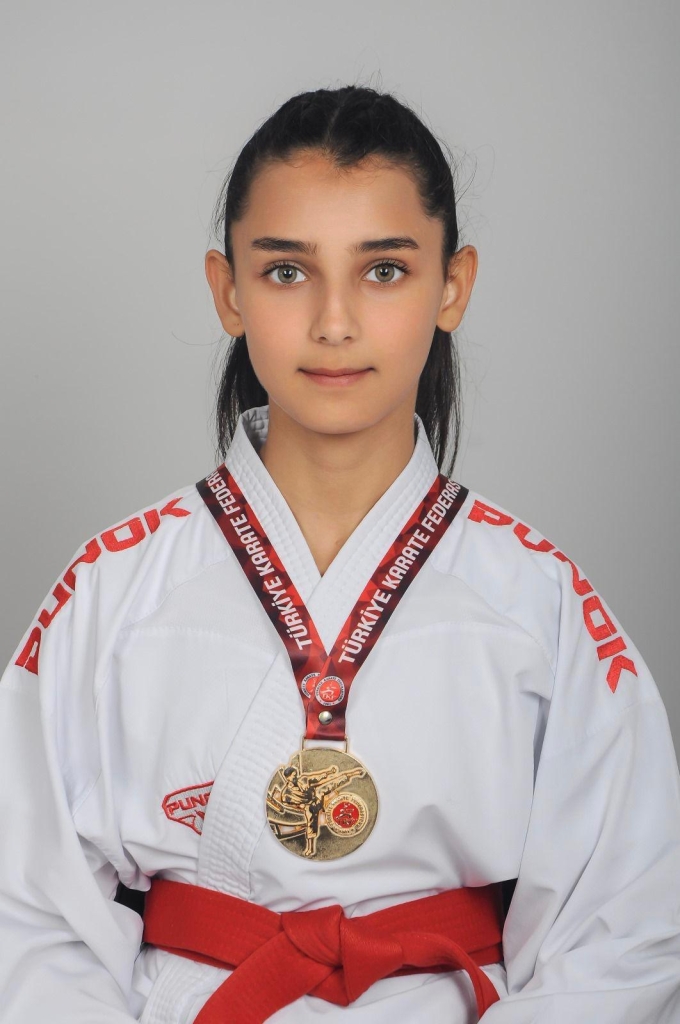 Ekizoğlu ve Akbulut Final bileti aldı.