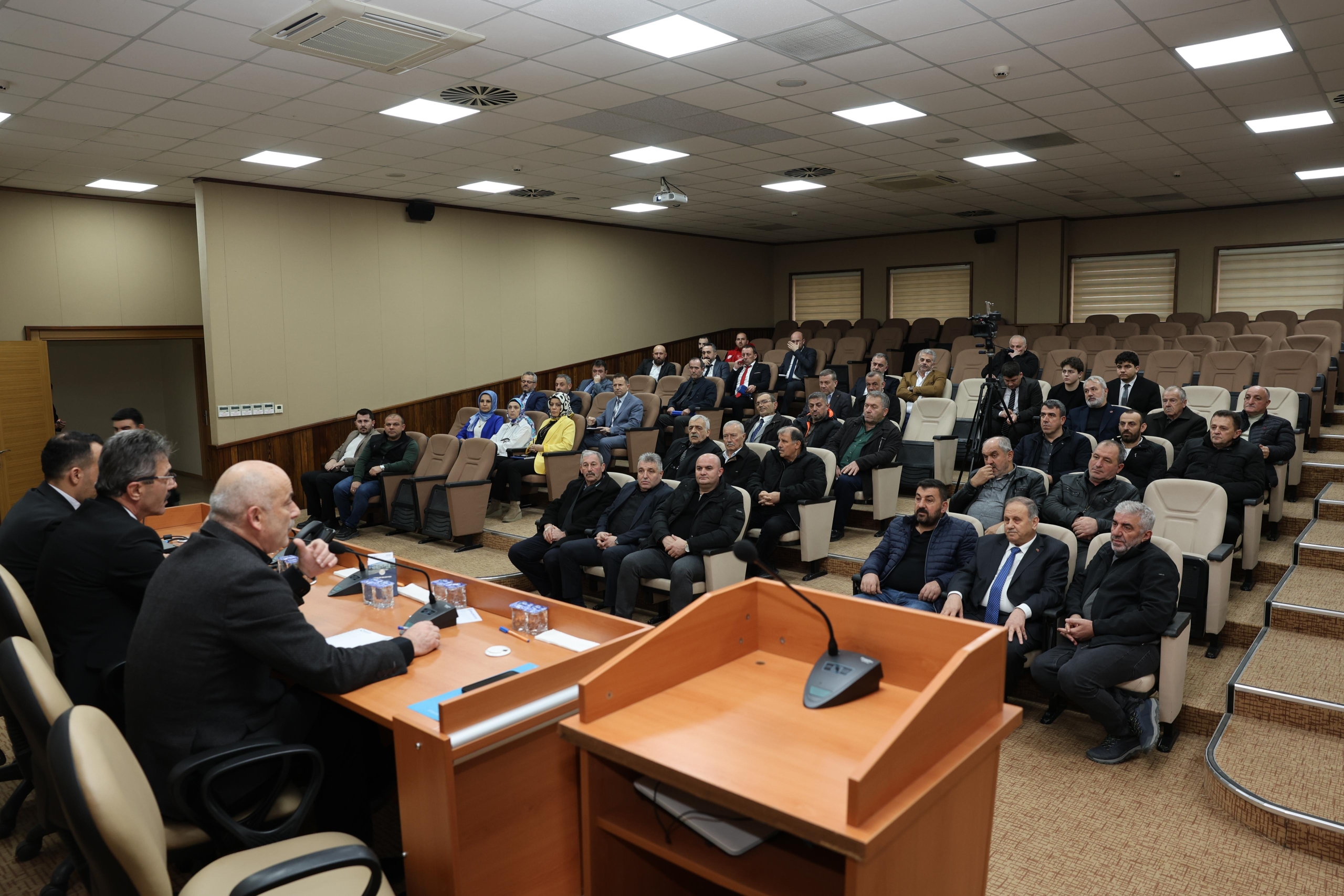 BAŞKAN ŞENOL DİNÇ MUHTARLARLA BULUŞTU (2)