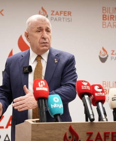 Prof. Dr. Ümit Özdağ