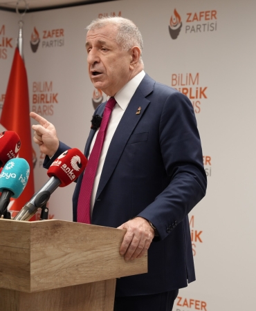 Prof. Dr. Ümit Özdağ