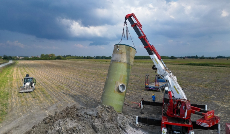 c325c2f2-989b-428d-b3e5-d425600b27c9