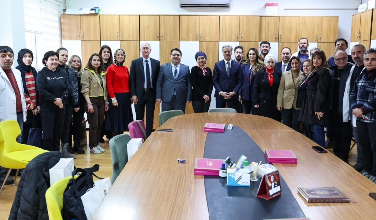 ee37c2e3-0105-42a5-8931-97f8b45ff216