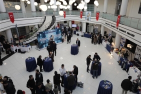 fd46e75008a94b60b3e3d5fbeea71fa35cc0c285e06e4521bf5d74f29979bd9b