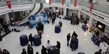 fd46e75008a94b60b3e3d5fbeea71fa35cc0c285e06e4521bf5d74f29979bd9b