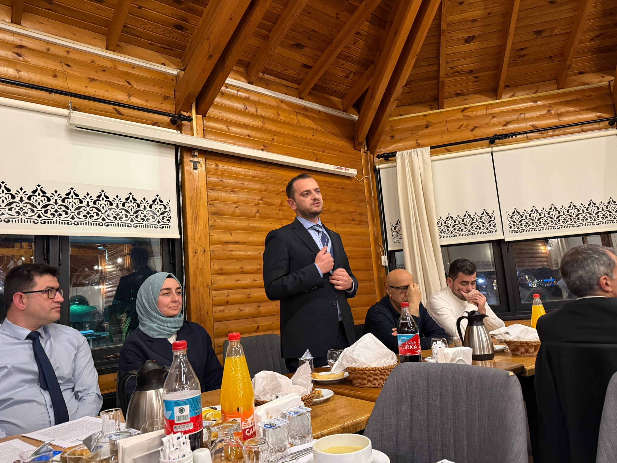 19516c46-e33a-456c-9012-7b63f02fc8ed