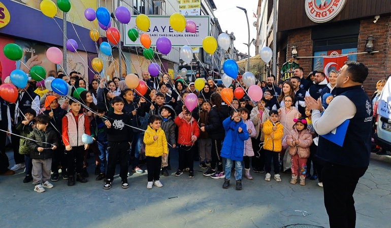 Bayram Öncesi Yüzleri Güldüren Organizasyon: 150 Çocuğa Bayramlık Desteği