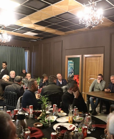 9d259495-90c6-4c16-9b5e-9339e28b08e9