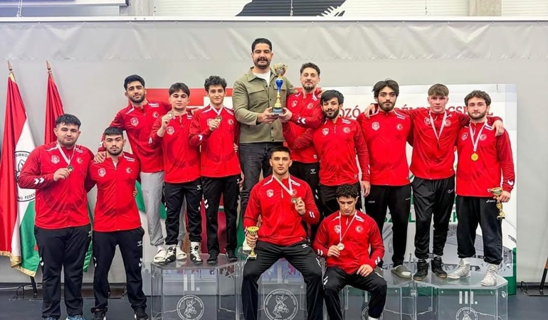 9fd0f7ce-49cf-43c9-938b-7f7fe2da69a1