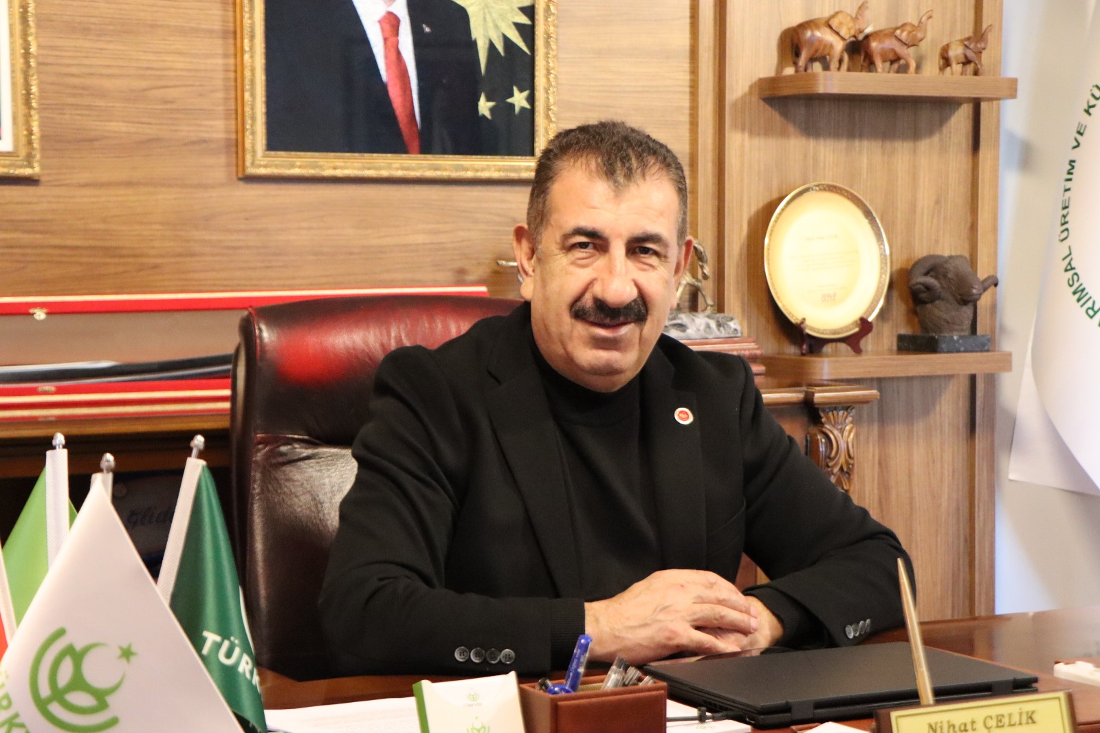 NİHAT ÇELİK