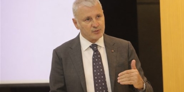 be72829d9d274de092230b6d583a4da55879e37cf4574c6e955be56f368723e9