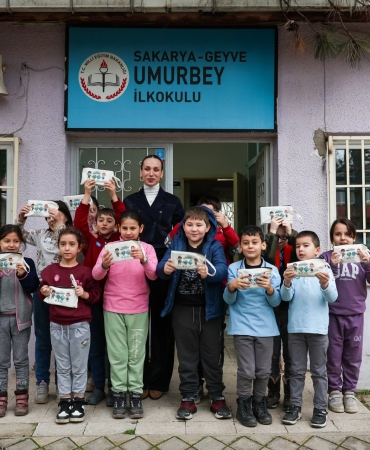 d8ba9f26-1c6b-4a59-a253-dba4e1afe0cd